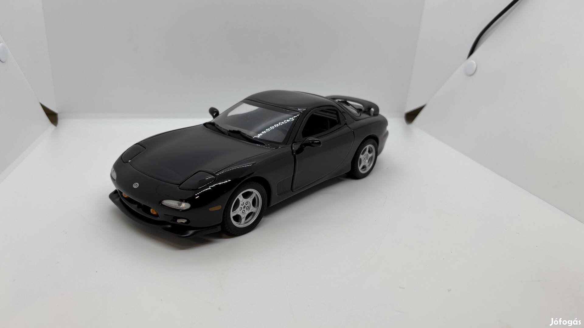 1:18 Mazda RX-7