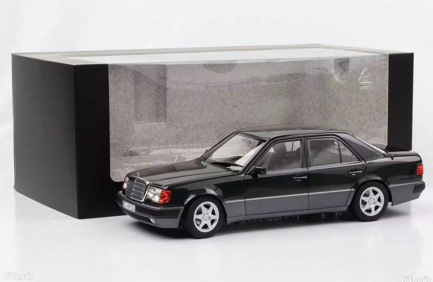 1:18 Mercedes Benz E500 5.0 limitált sorszámozott 500 darabos