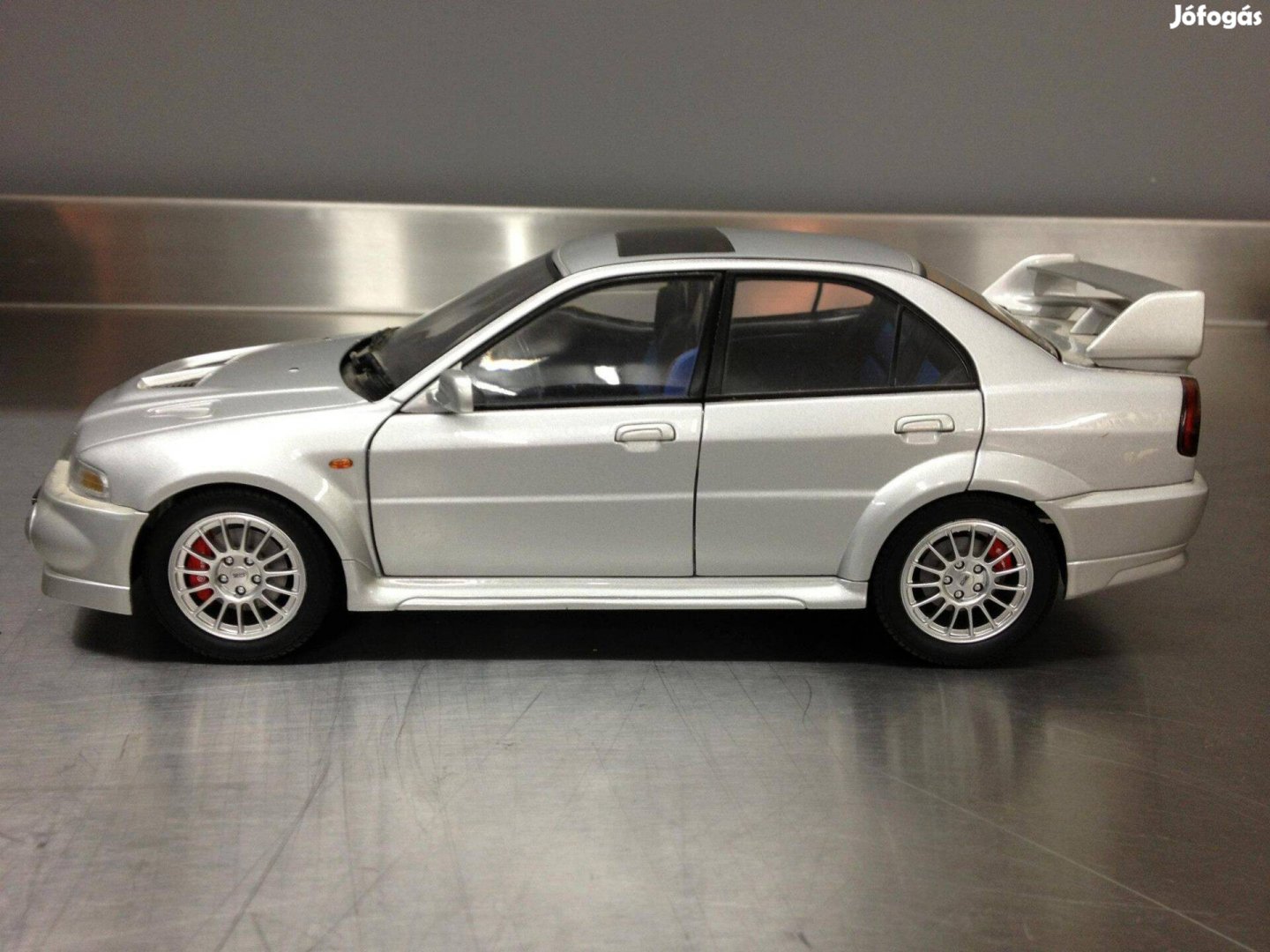 1:18 Mitsubishi Lancer Evo VI Evolution 6 Autoart (Nem BMW Mercedes