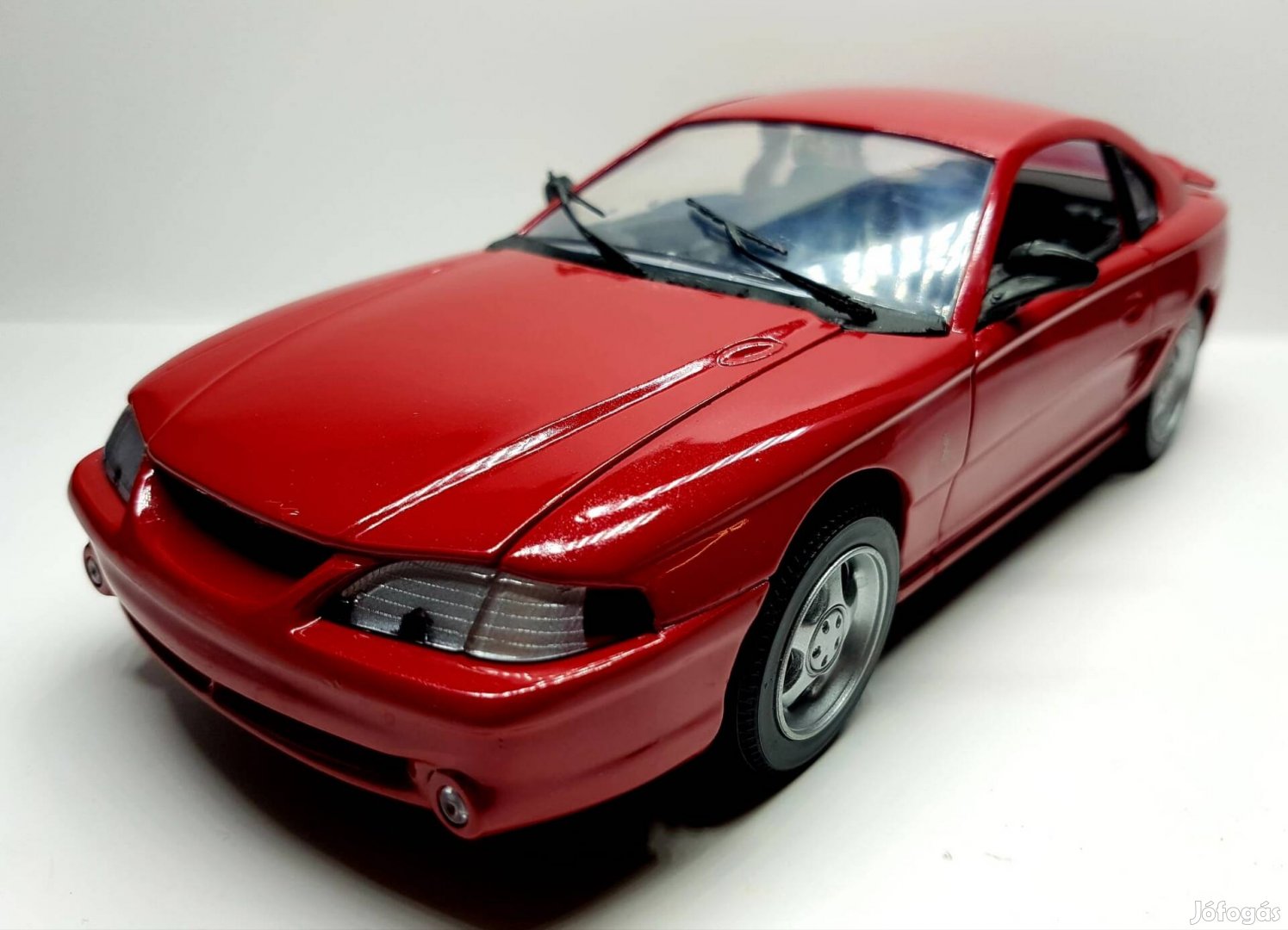 1/18 Mustang '94 autómodell 