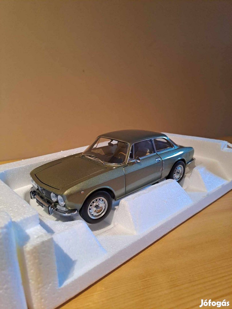 1:18 Norev Alfa Romeo 1750 modell