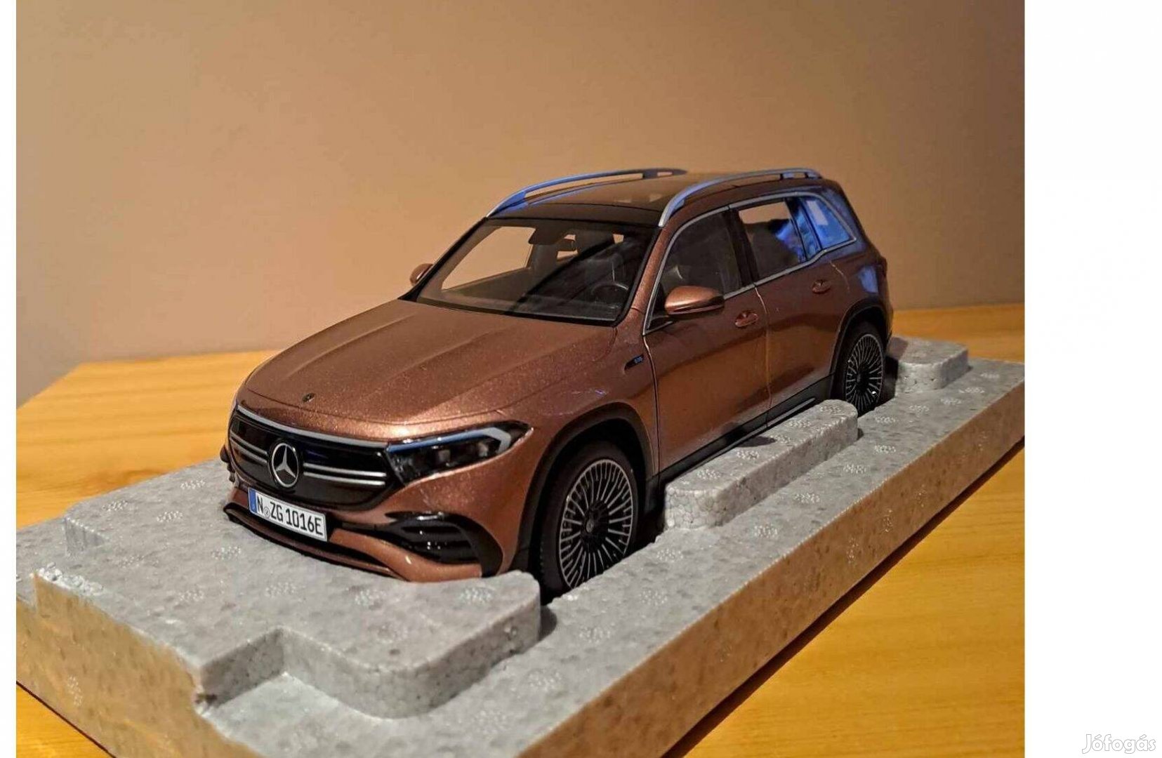 118 Nzg Mercedes Eqb modell