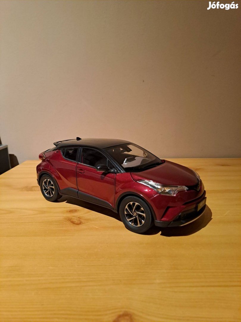 1:18 Paudi Toyota CHR modell