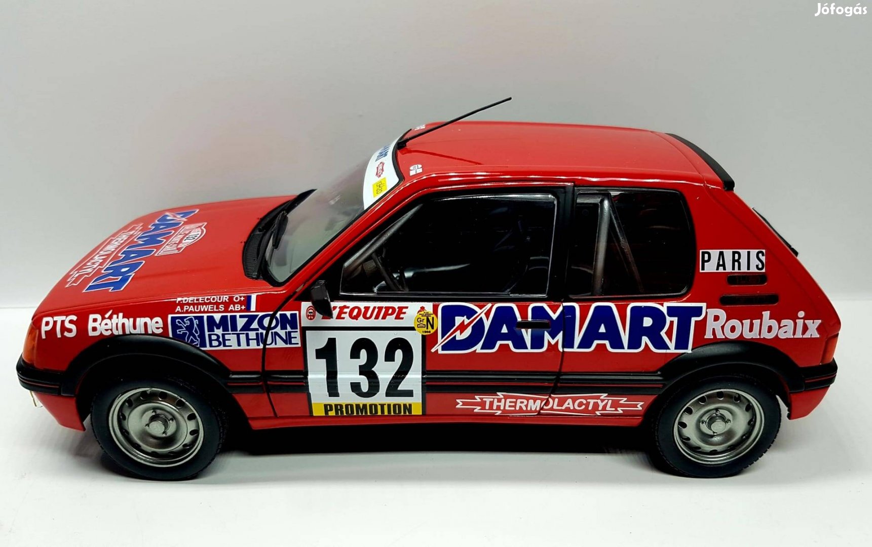 1/18 Peugeot 205 GTI Solido kiadású autómodell 