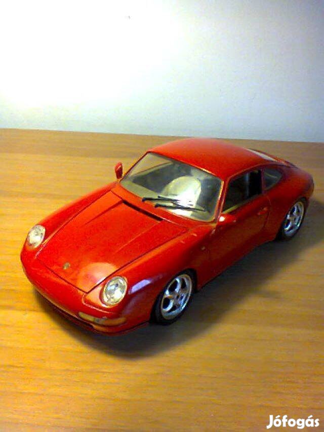 1/18 Porsche 911 Burago kiadású autómodell