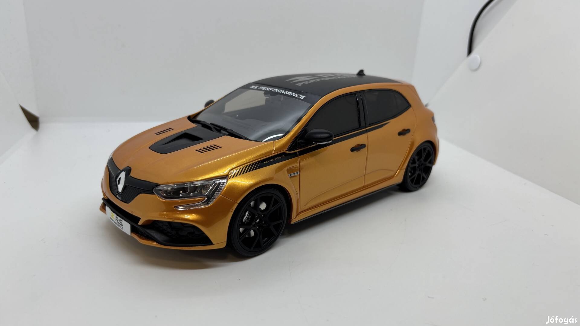 1:18 Renault Megane RS Performacet Kit