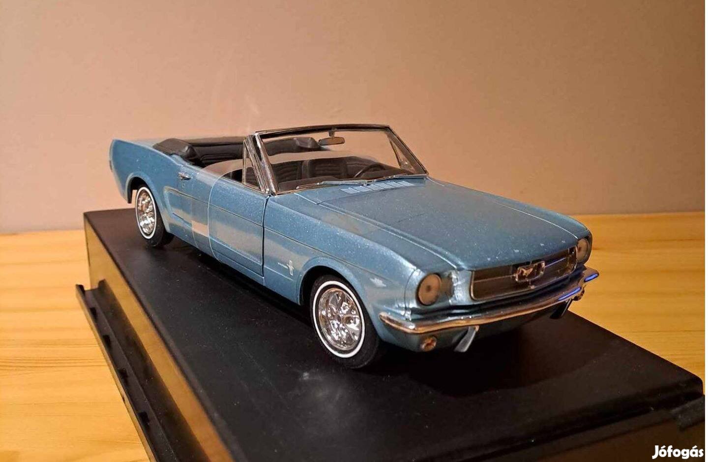 1:18 Revell Ford Mustang cabrio modell