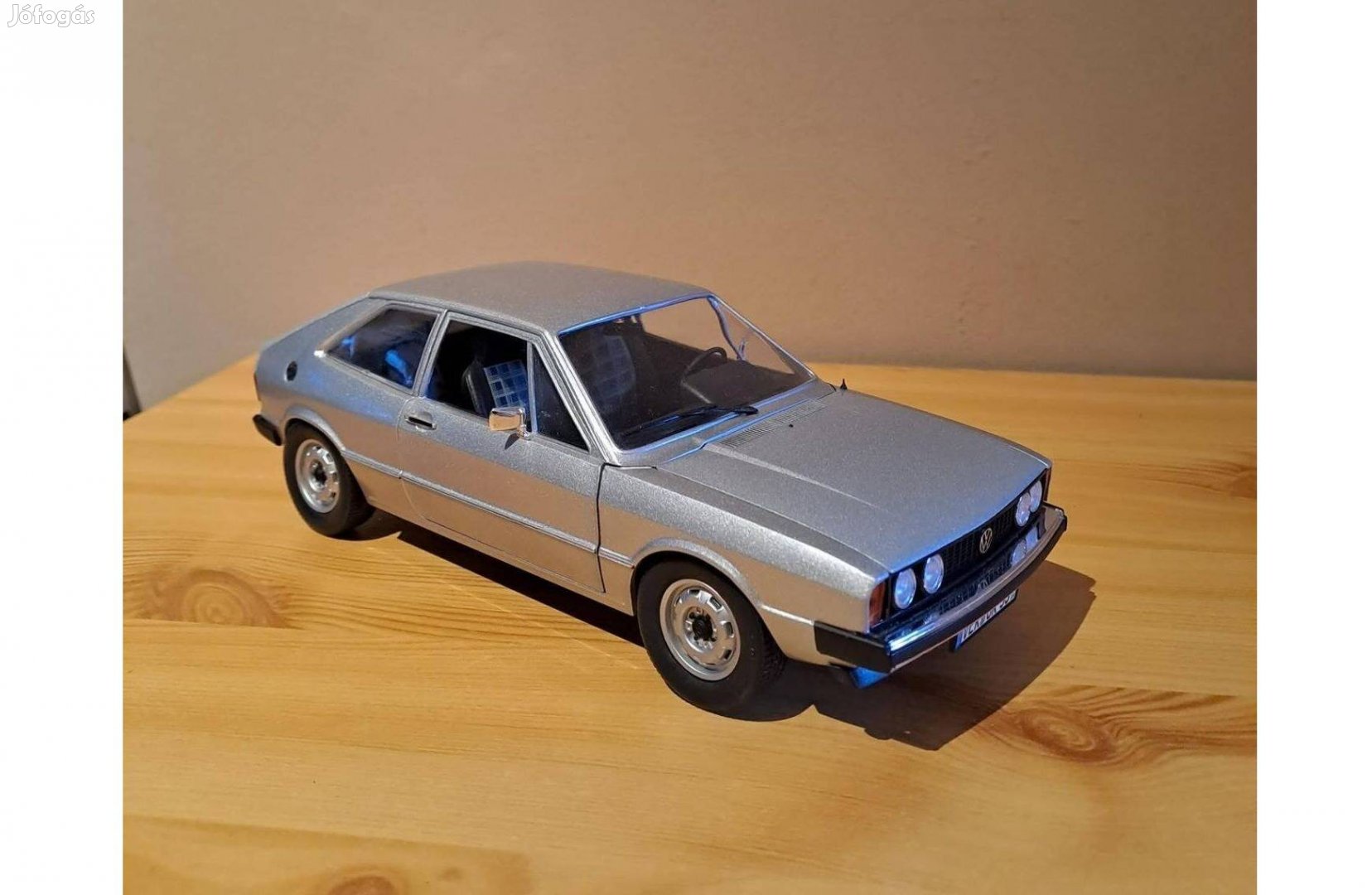 1:18 Revell Volkswagen Scirocco modell