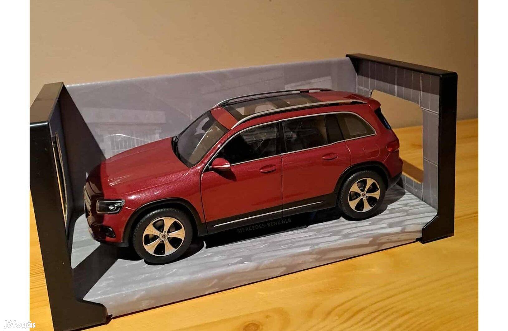 118 Solido Merceded GLB modell