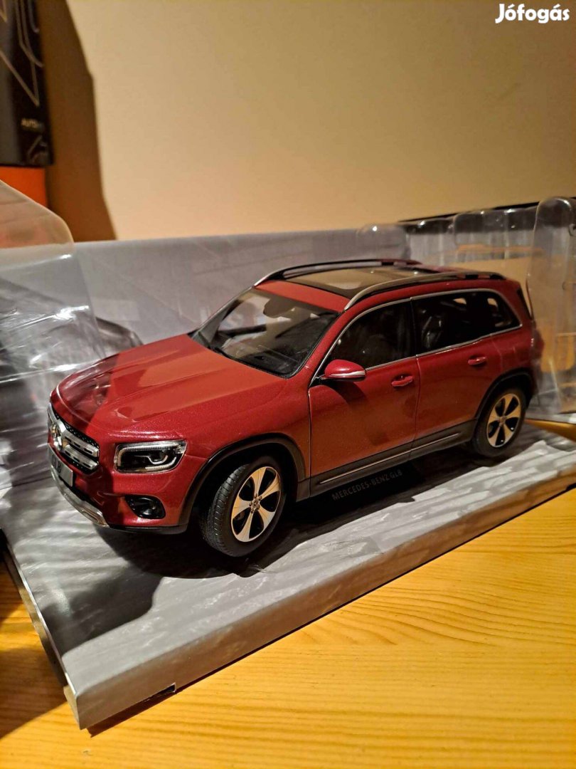 1:18 Solido Mercedes-Benz GLB modell