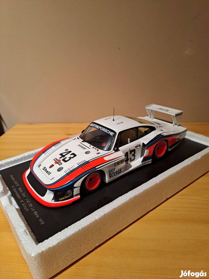 1:18 Spark Porsche 935/78 Moby Dick modell