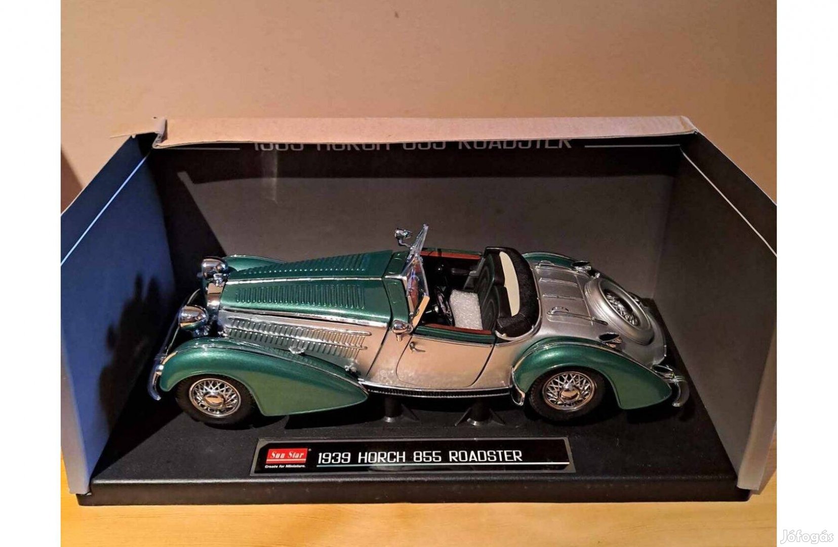 1:18 Sunstar Horch 855 Roadster modell