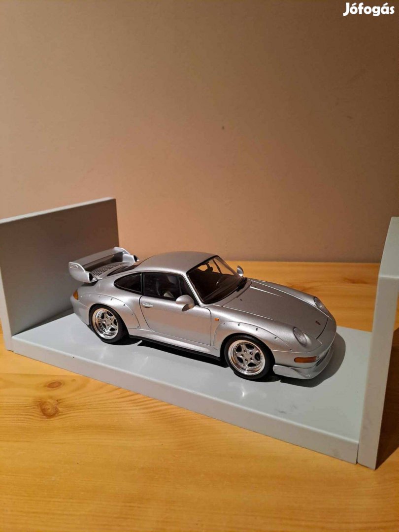 1:18 UT Models Porsche 911 GT2 modell