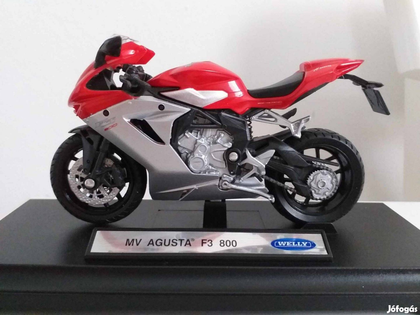 1/18 motor modell MV Agusta F3 800