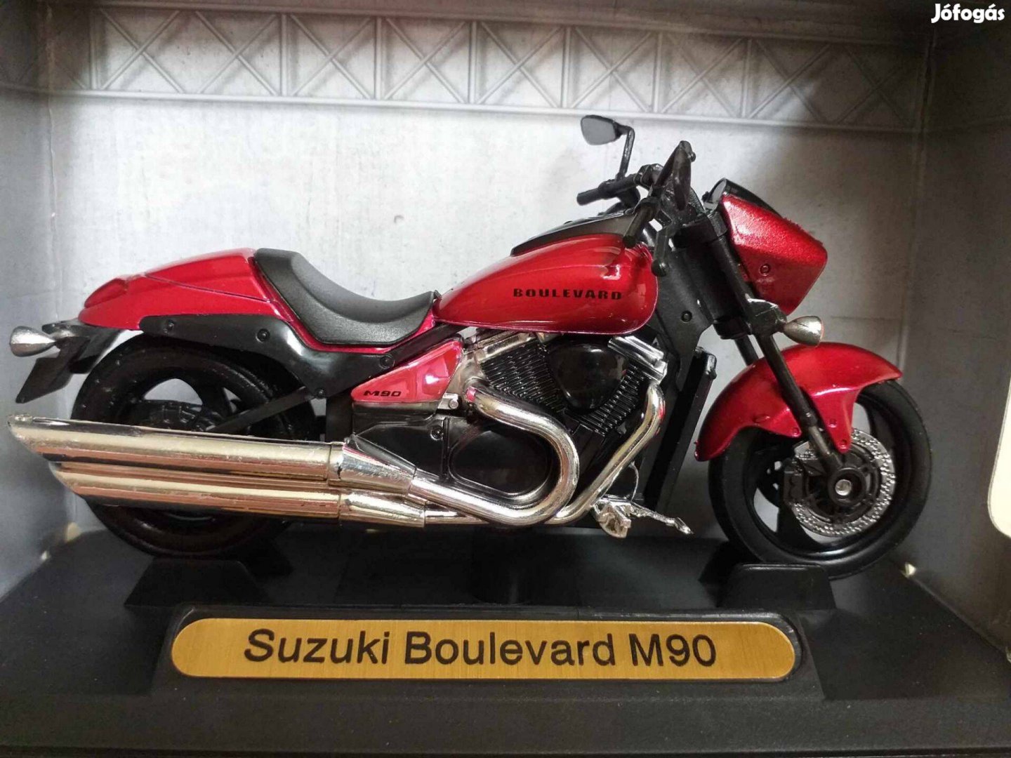 1/18 motor modell Suzuki Boulevard M90 Intruder