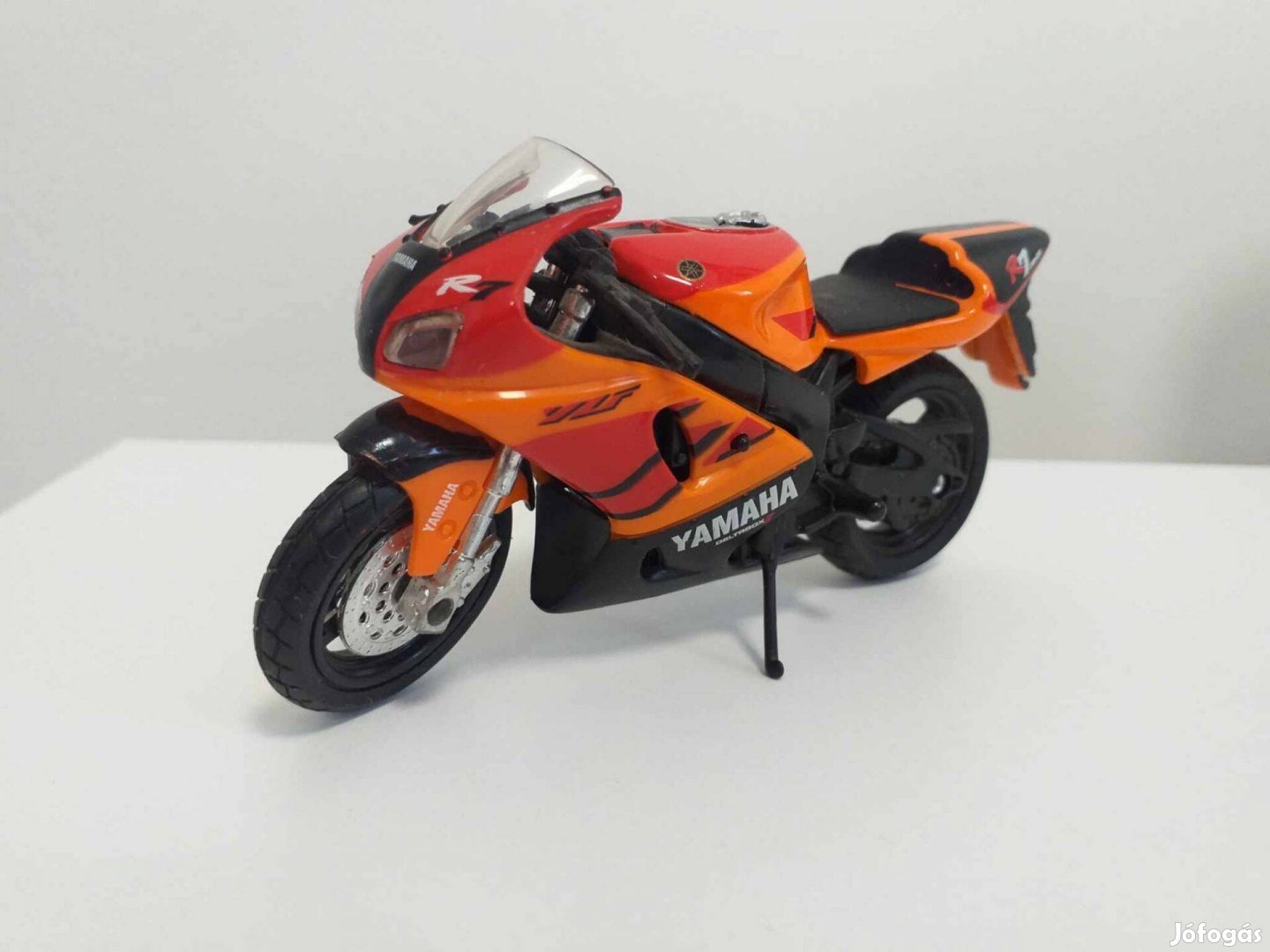 1/18 motor modell Yzf-R7