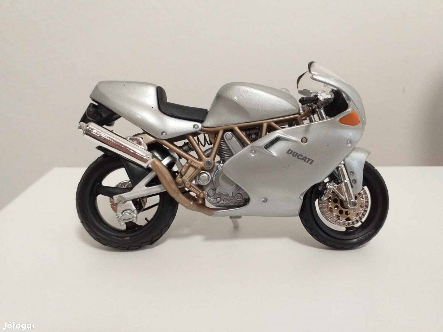 1/18 motor modell, Ducati FE 900