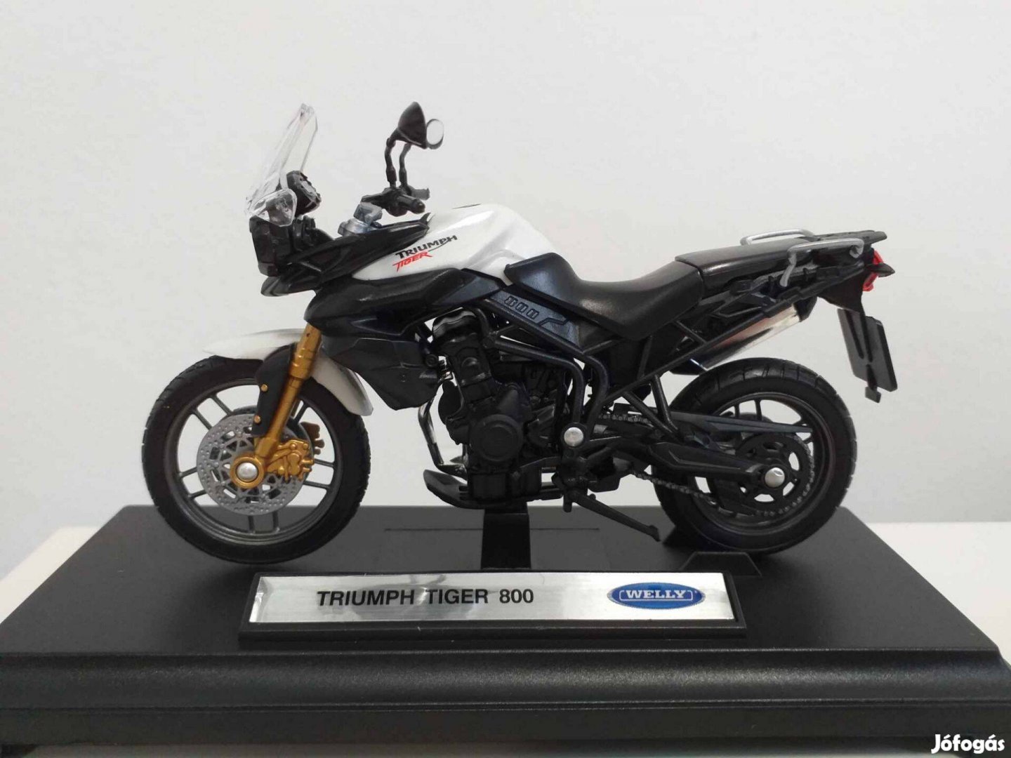 1/18 motor modell, makett Triumph Tiger 800