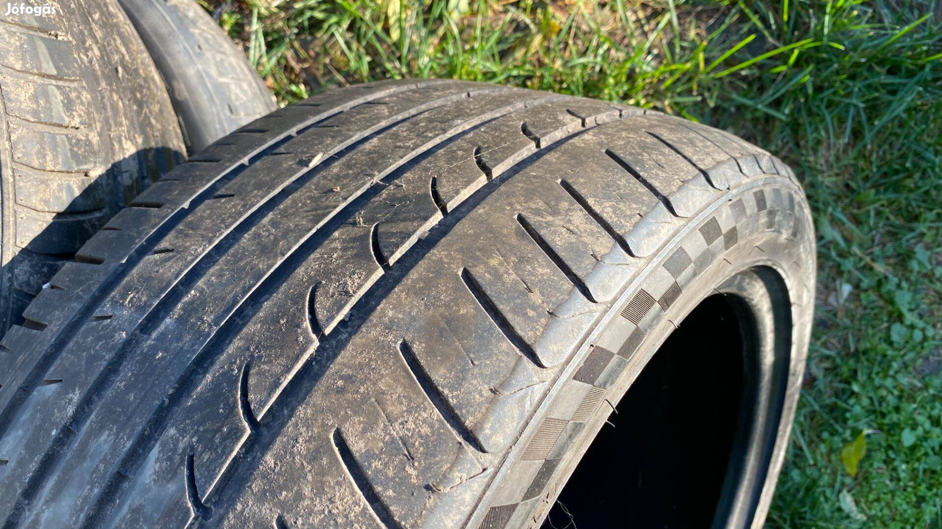 1-1 db R18 Nyári gumi