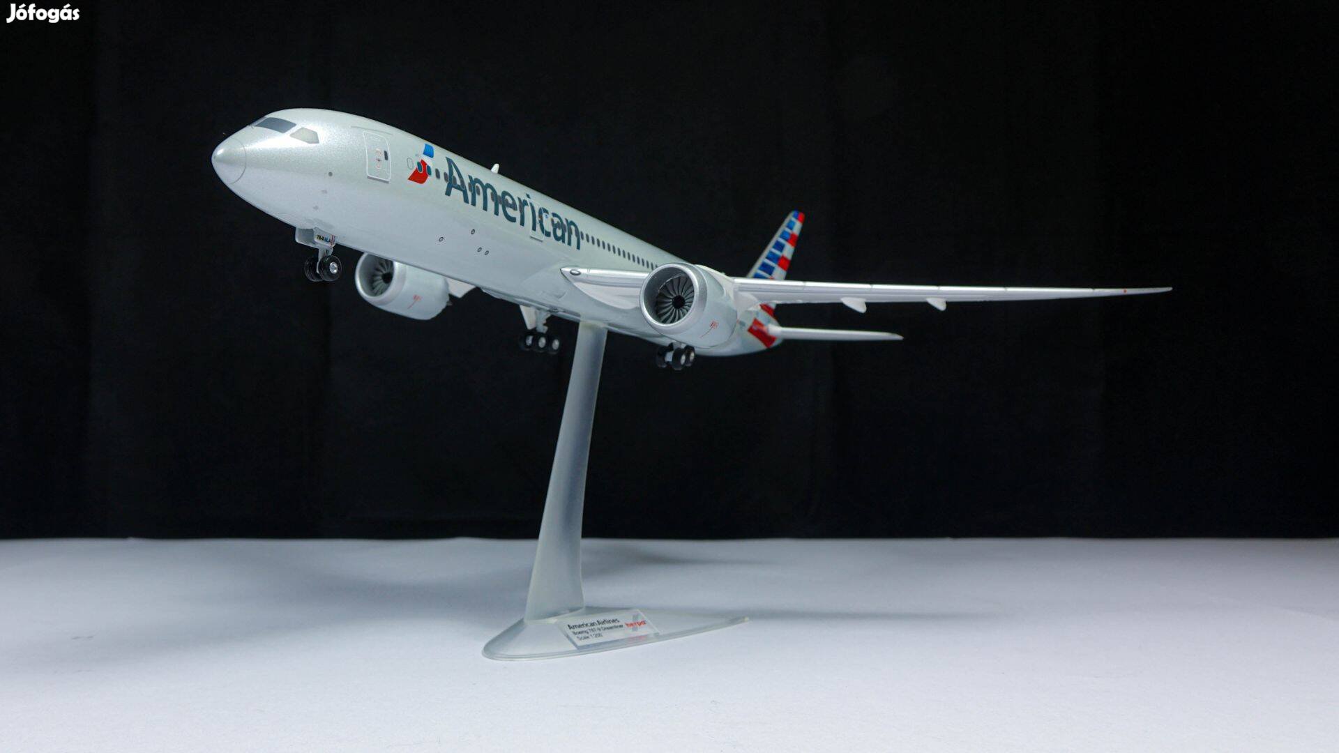 1:200 1/200 Herpa Boeing 787-9 Dreamliner American Airlines