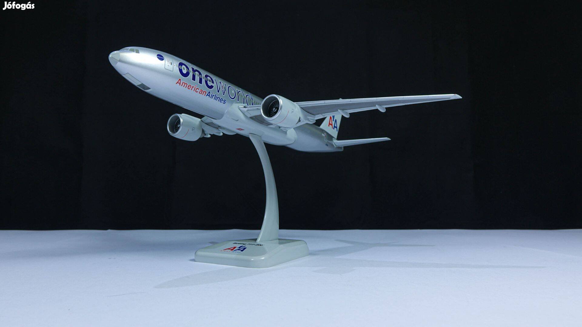 1:200 1/200 Hogan American Airlines ONE World 777-200