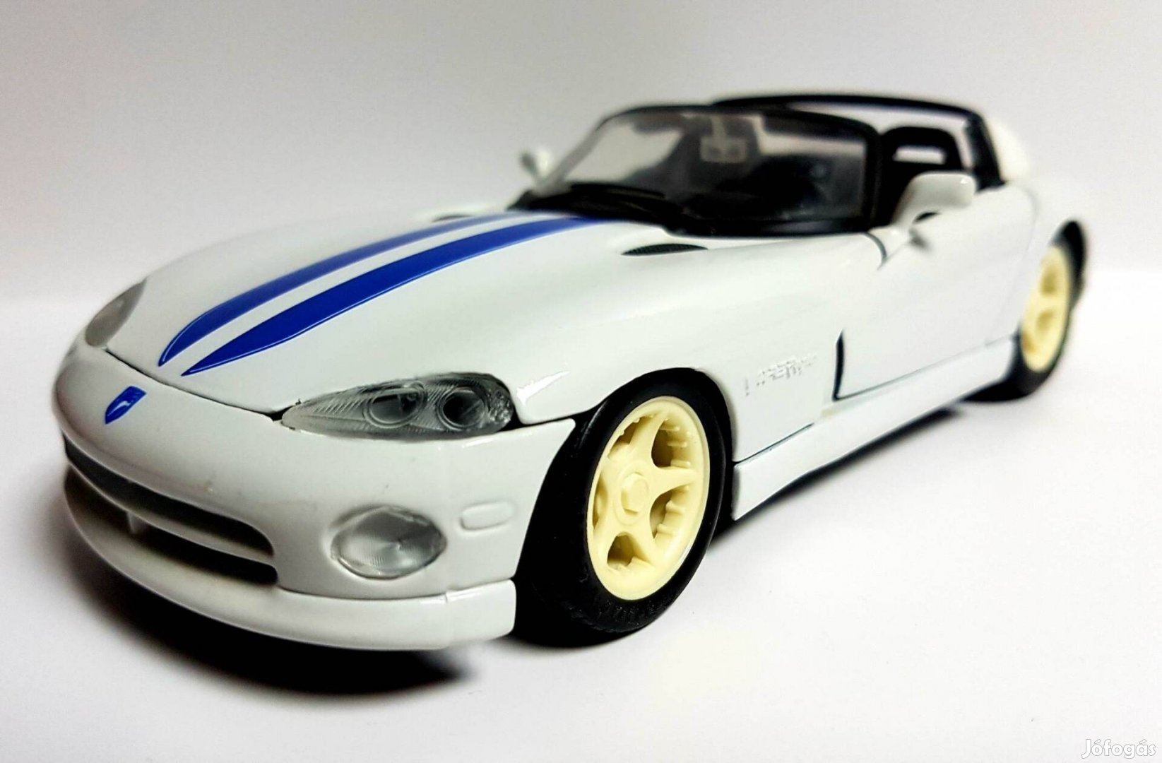 1/24 Dodge Viper RT/10 autómodell 