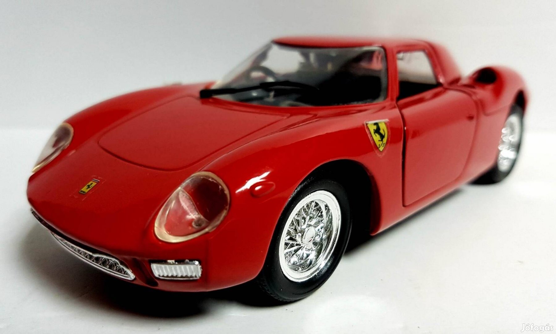 1/24 Ferrari 250LM Revell kiadású autómodell 