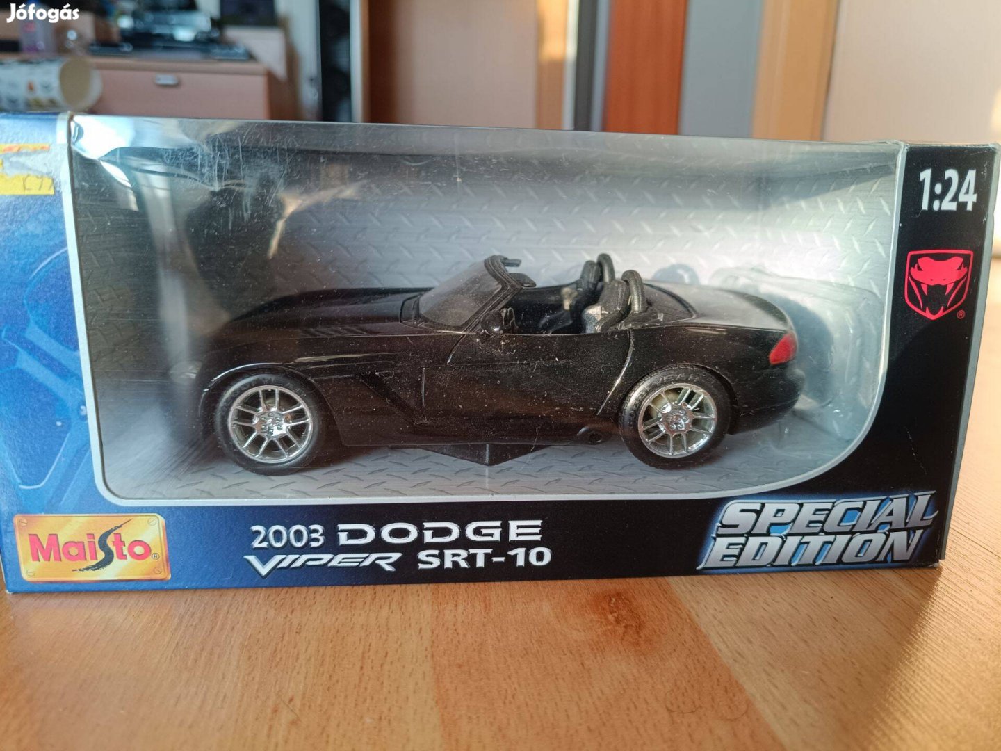 1:24 Maisto Dodge Viper SRT-10 2003