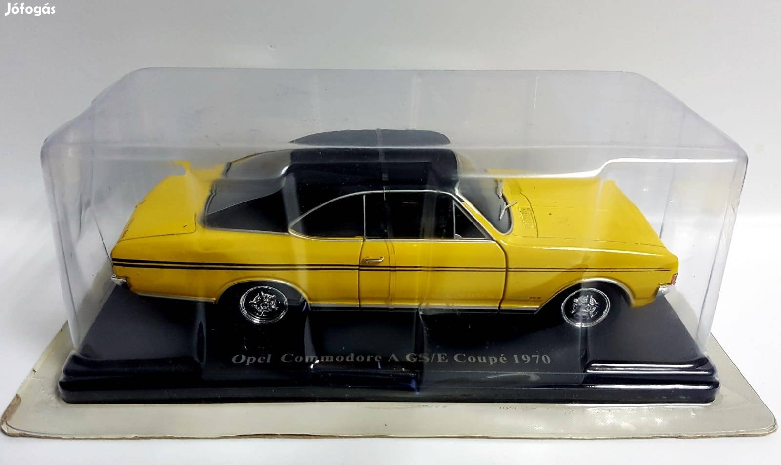 1/24 Opel Commodore A GS/E Coupe autómodell