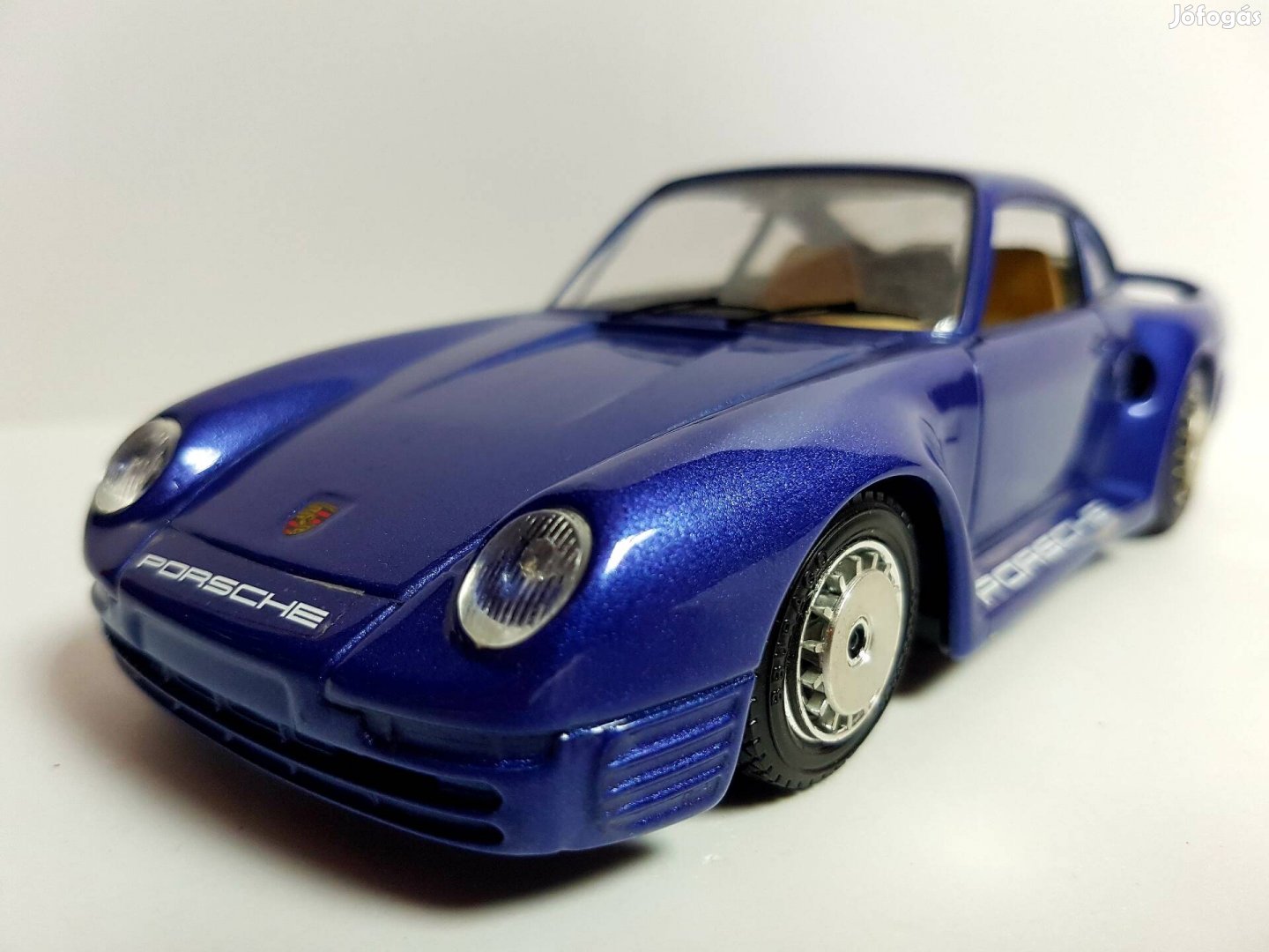 1/24 Porsche 959 Burago kiadású autómodell 