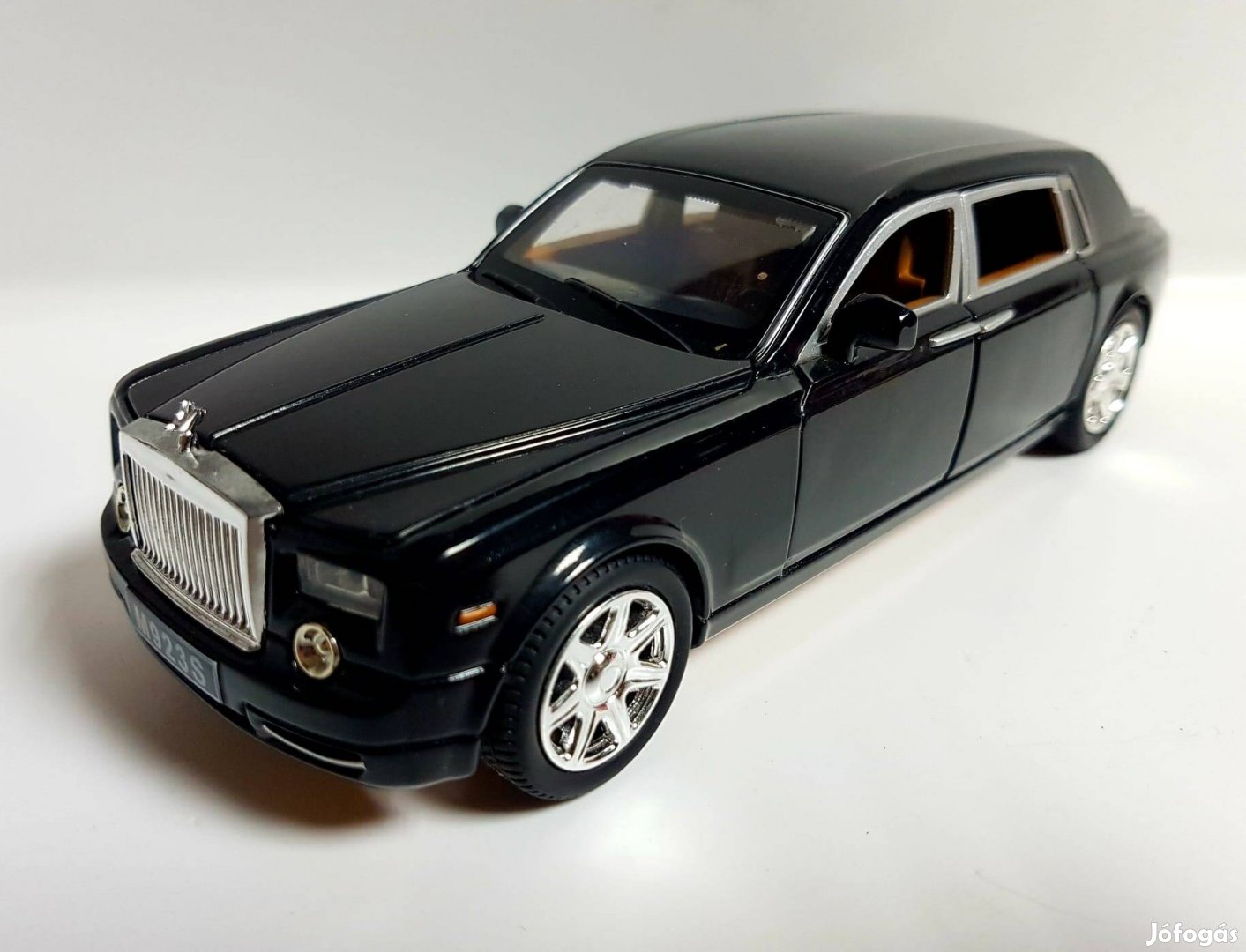 1/24 Rolls Royce autómodell 