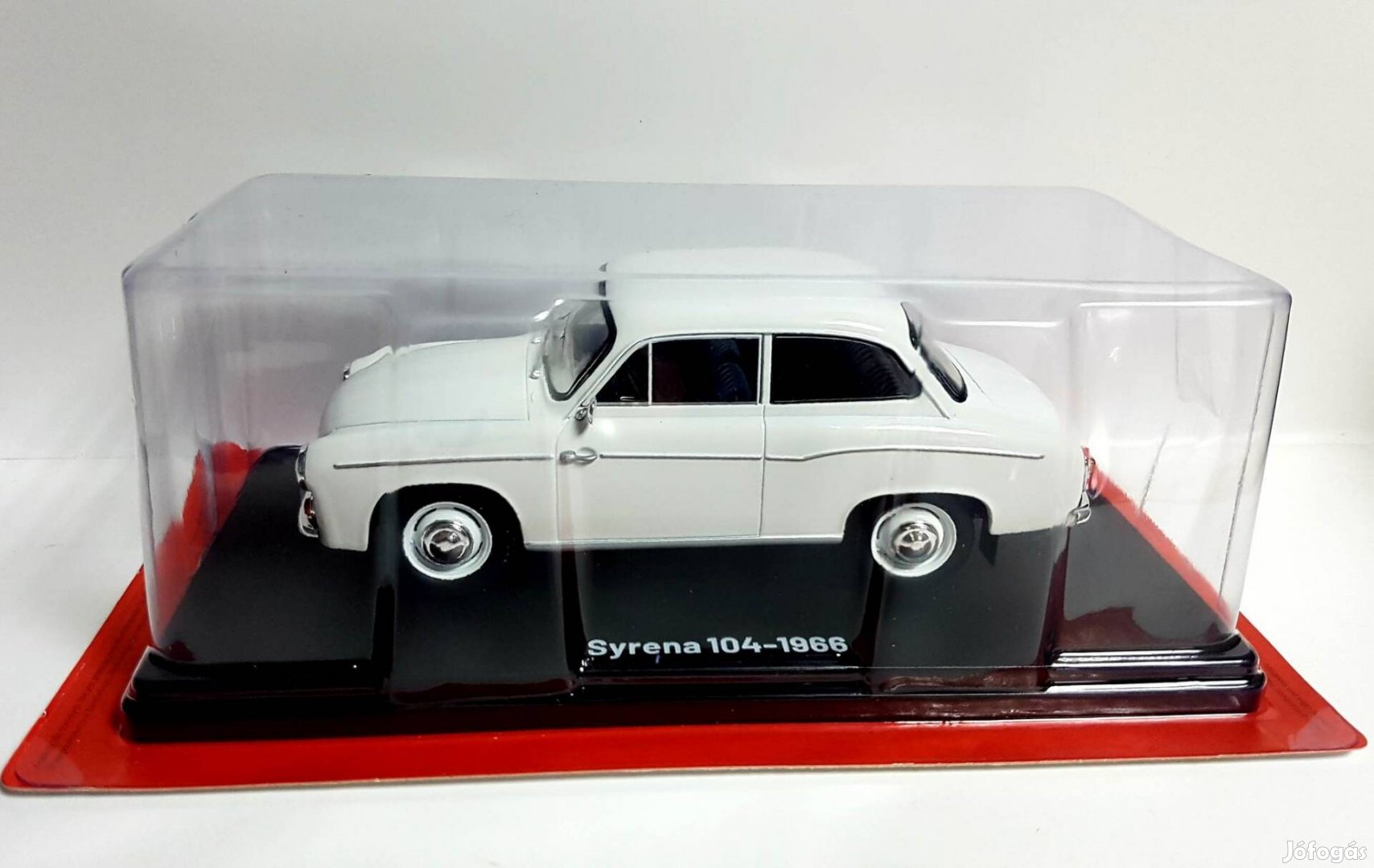 1/24 Syrena 104 Hachette kiadású autómodell 