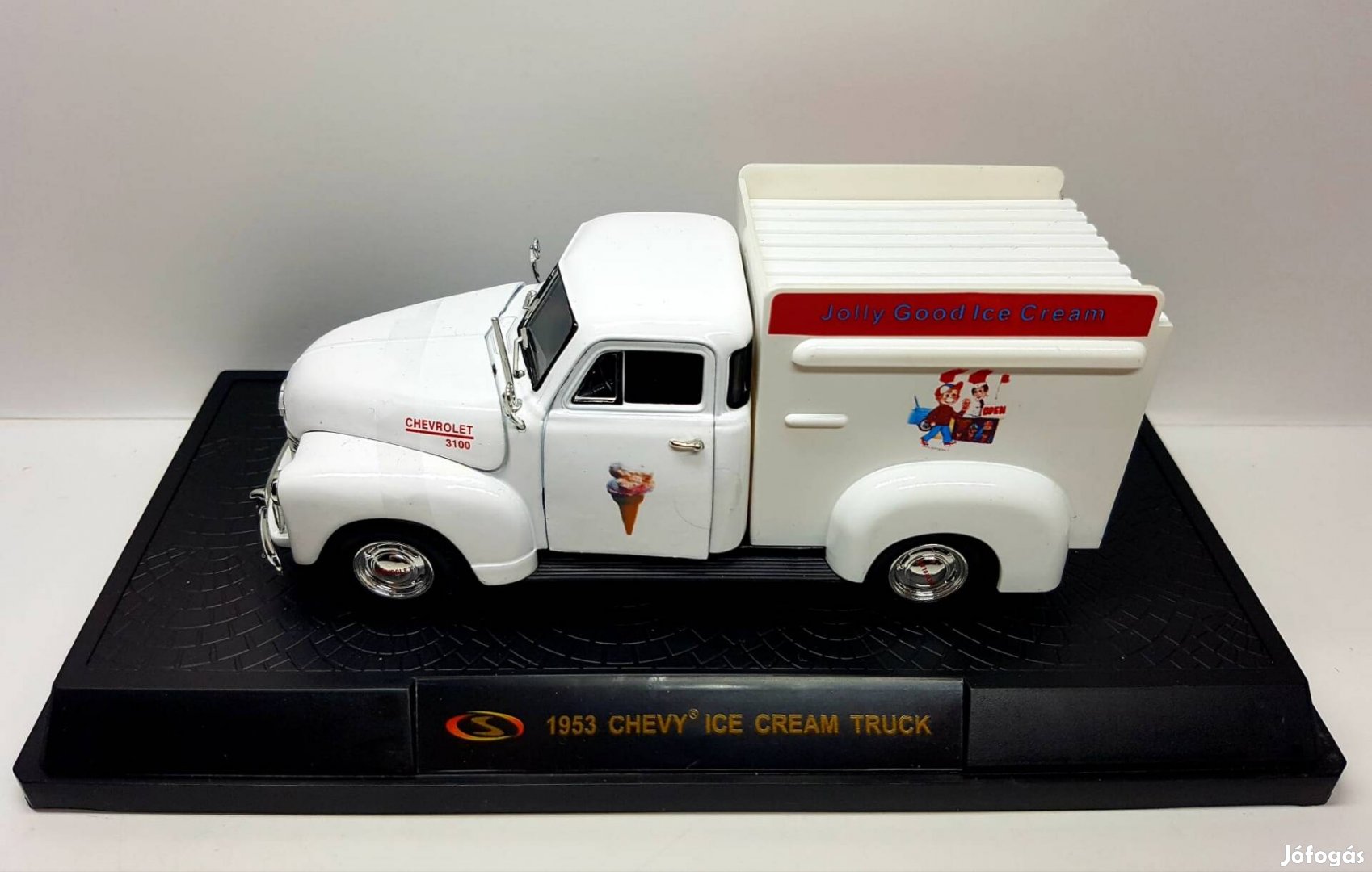 1/32 Chevy ICE Cream Truck (1953) autómodell 