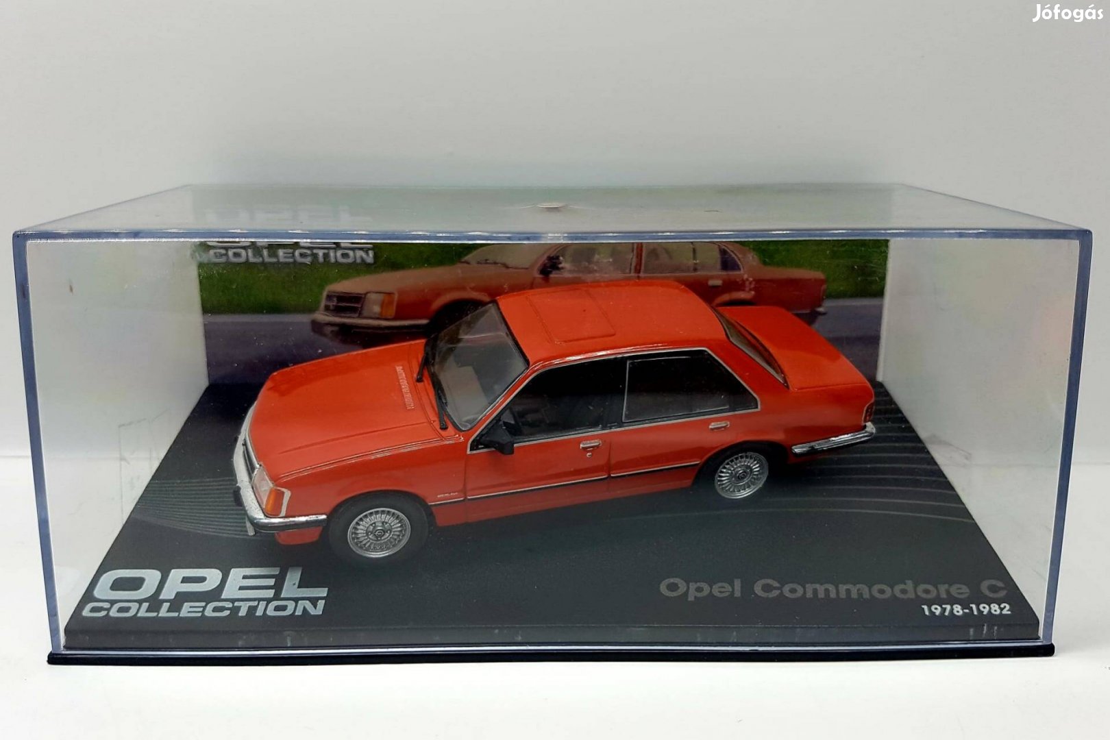 1/43 Opel Commodore C autómodell 