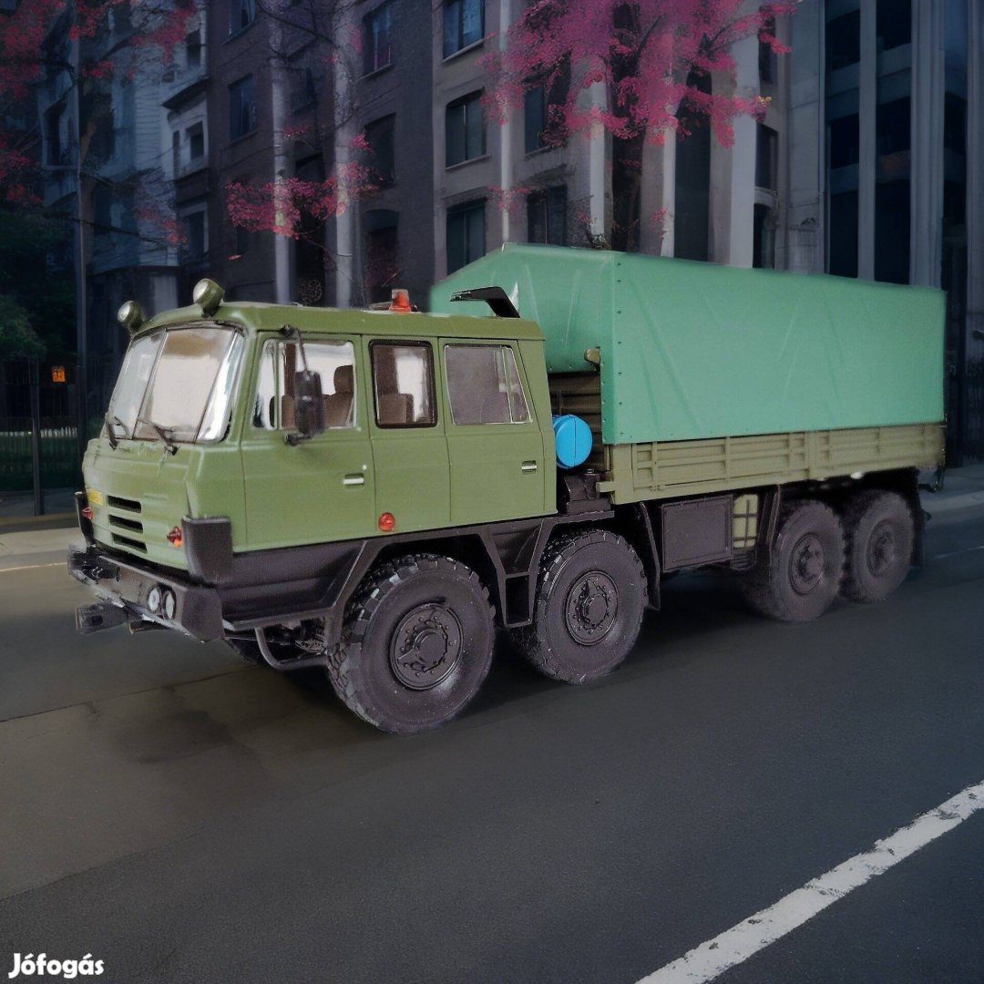 143 Tatra 815 VT 8x8 bontatlan 143 teherautó Modell