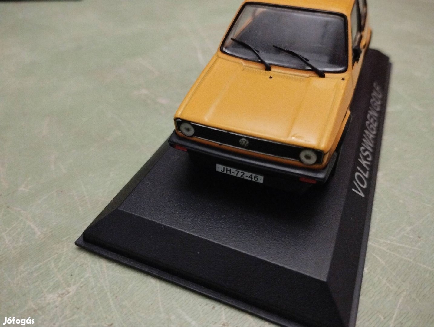 1:43 vw golf retró autó modell