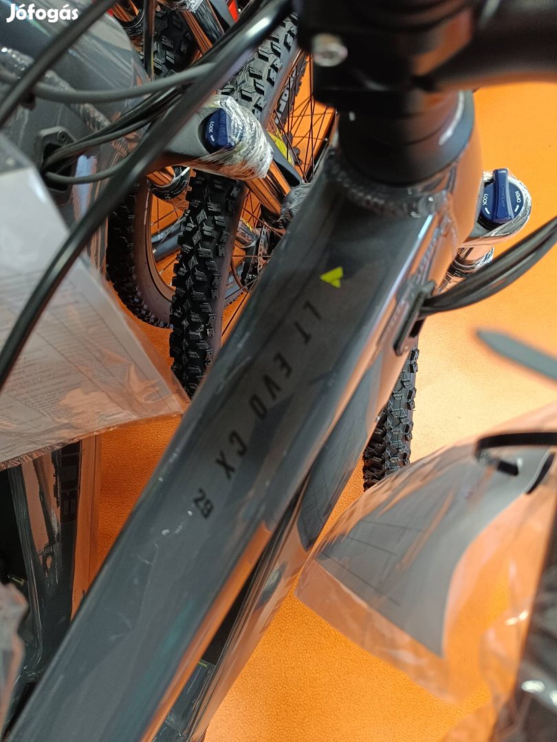 1.5m helyett 850e ft Bulls mtb bosch cx
