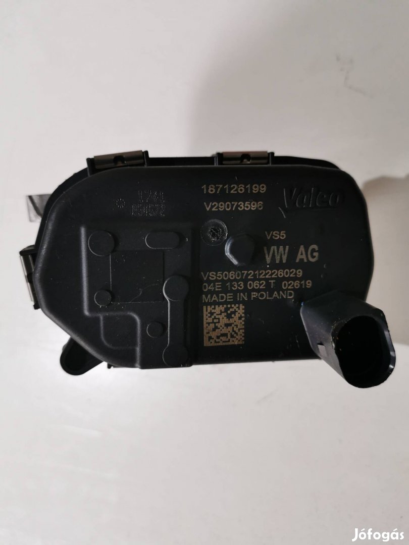 1.5tfsi gyári uj folytószelep valeo Audi VW Skoda 04e133062t