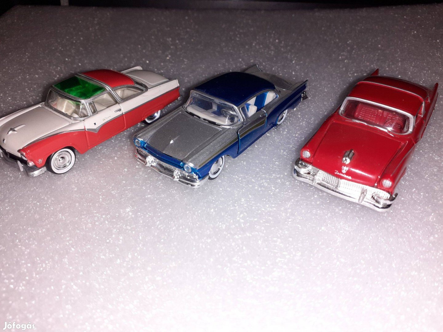 1/64 Ford Fairlane Racing Champions M2 Machines Johnny Lightning
