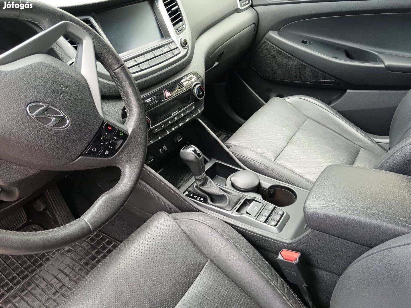 1.6 T-GDi 4WD Hundai Tucson személygépkocsi eladó