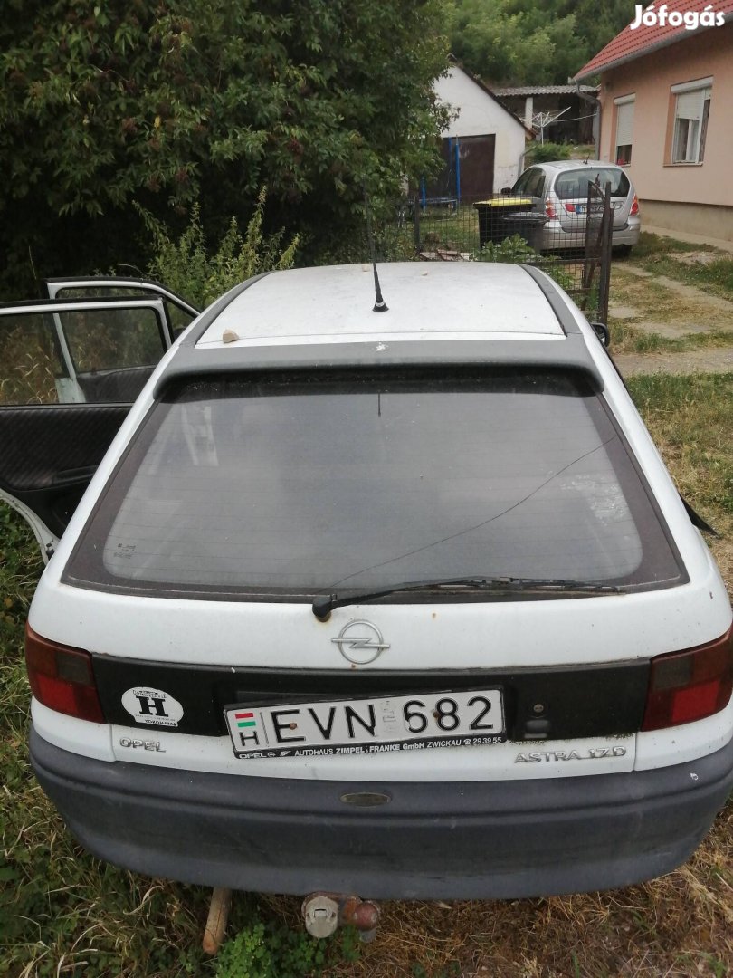 1,7 diesel Astra bontásra