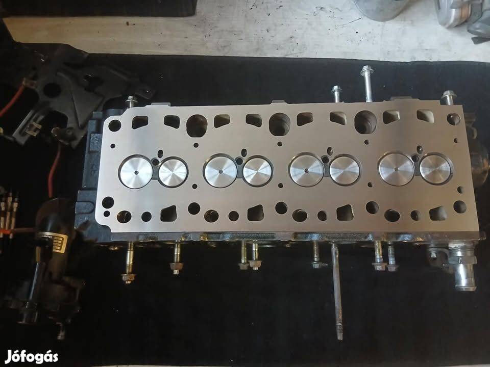1.8 Tdci Ford Felújított Hengerfej Eladó