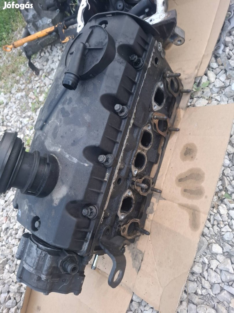 1.9 PD TDI 8v Hengerfej 