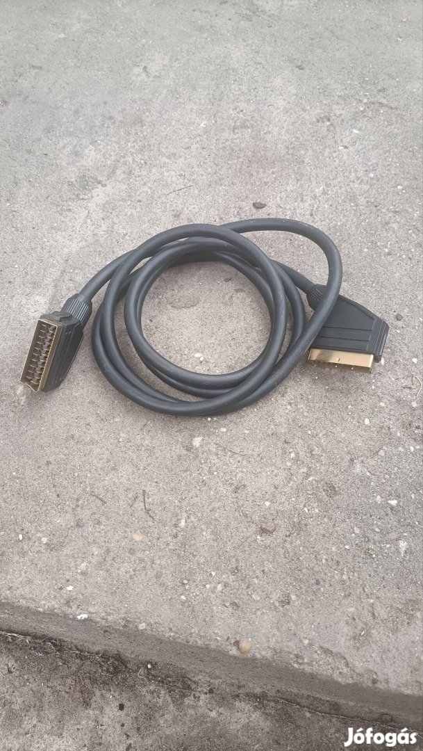 1.9m Scart kábel