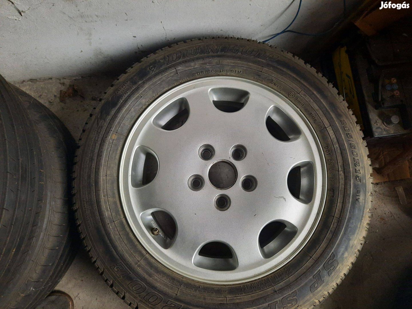 1 db Audi 15 colos alufelni:5x112 , 6Jx15 Et45 (8D0 601 025F)