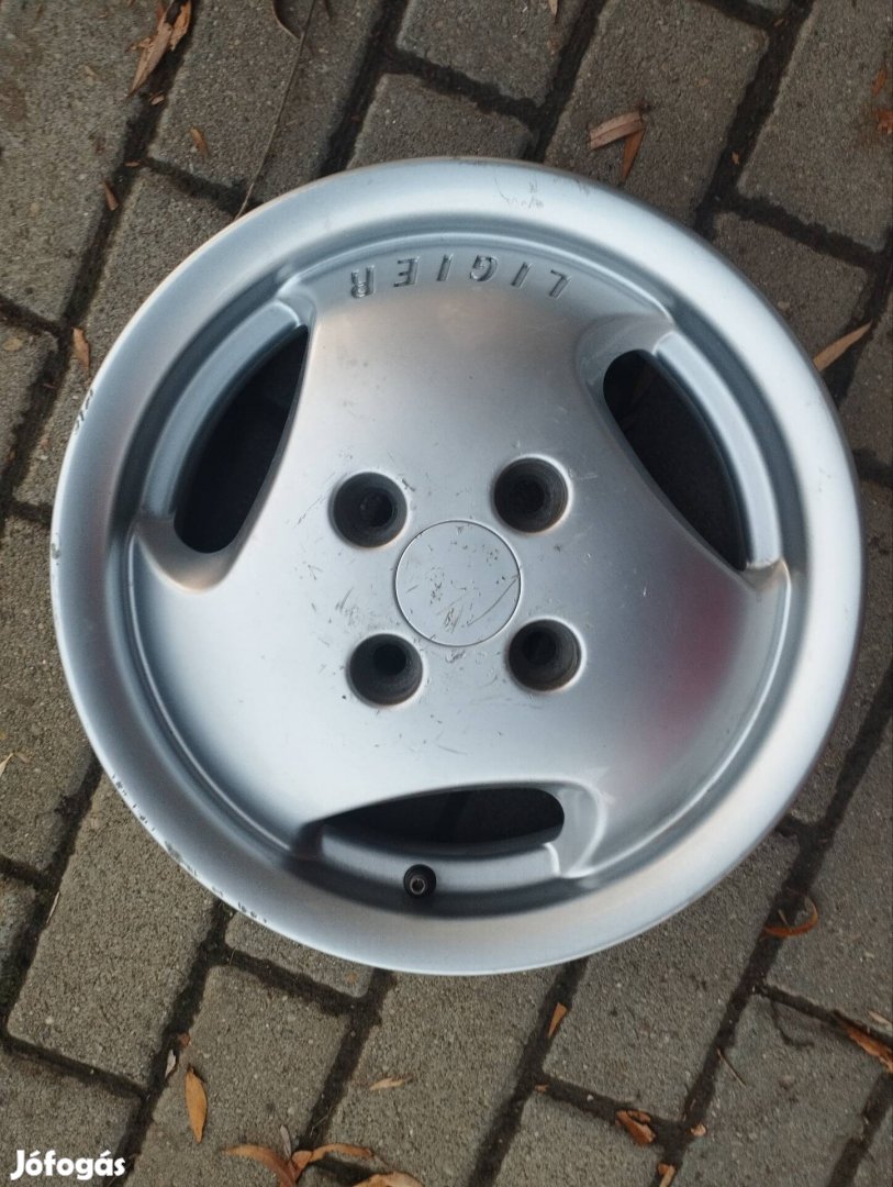 1 db Ligier mopedautó alufelni 4x100