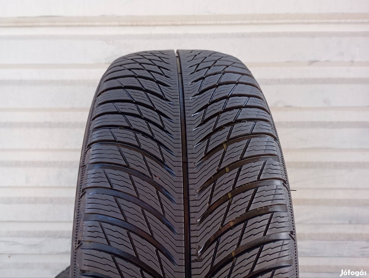 1 db Michelin Pilot Alpin 5 225/50 R17 98H XL téligumi