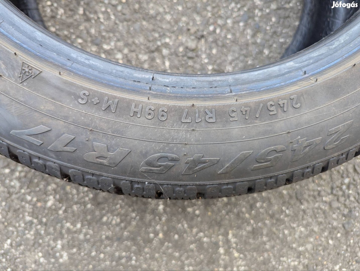 1 db Pirelli Sottozero Winter 210 téli gumi 245/45 R17 99H
