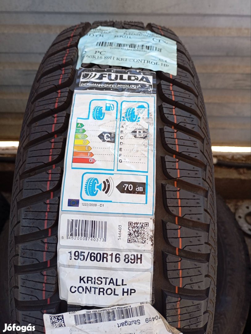 1 db új Fulda Kristall Control HP 195/60 R16 89H téligumi