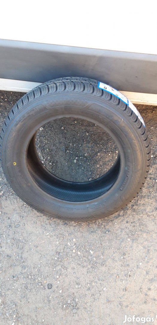 1 db új Toyo 185/60 R14 82H téli gumi eladó